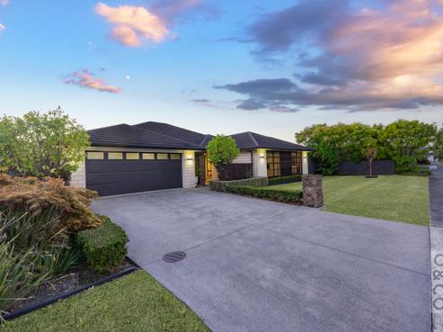 10 Pohutukawa Parade, Riverhead