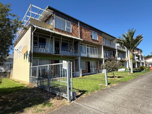 15/27 Avenue Road, Otahuhu