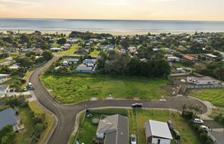9 Albatross Alley, Ahipara