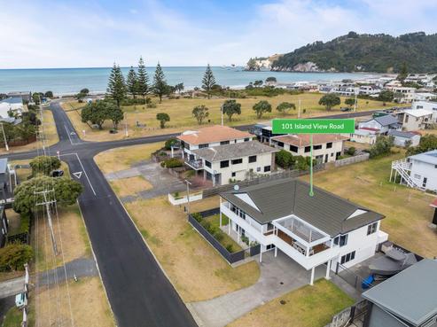 101 Island View Road, Whangamata