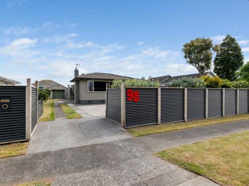 98 Fairfield Road, Hawera