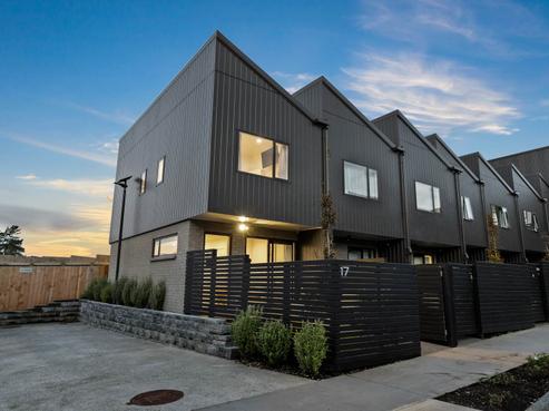 17/28 Westgate Drive, Massey