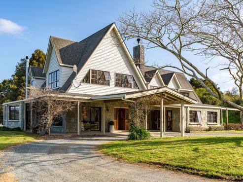 792 Golden Stairs Road, Mareretu