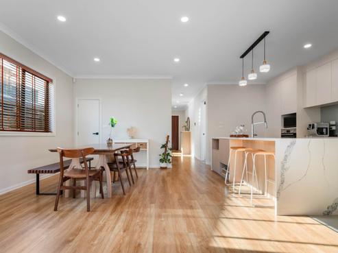 5 Bush View Place, Flat Bush