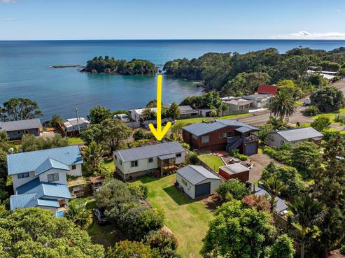 8362 State Highway 35, Waihau Bay