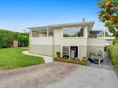 1 Poplar Road, Stanmore Bay
