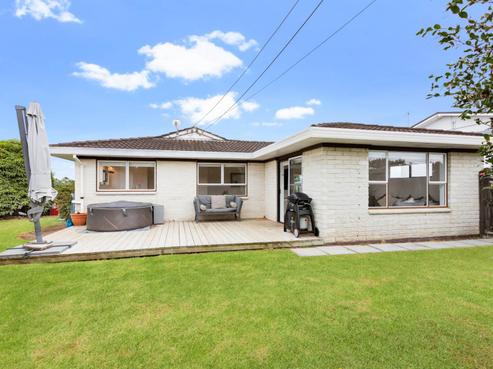 83A Matipo Road, Te Atatu Peninsula