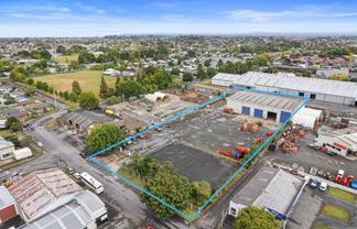 Versatile Warehouse with Large Yard