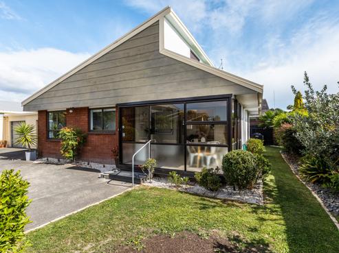 1/50A Avenue Road, Greenmeadows