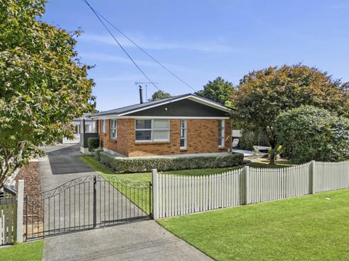 23 Carlyle Street, Leamington