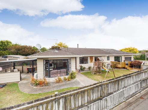 15 Mountfort Grove, Feilding