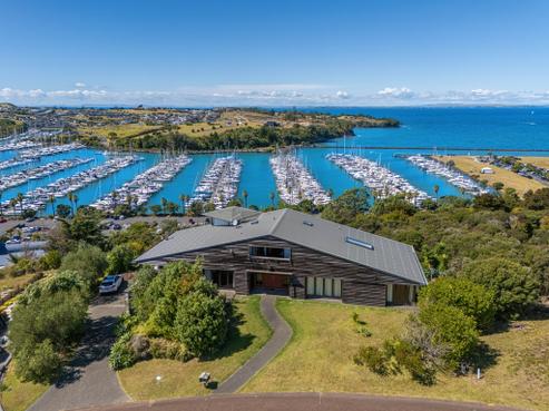 52 Balboa Drive, Matakatia