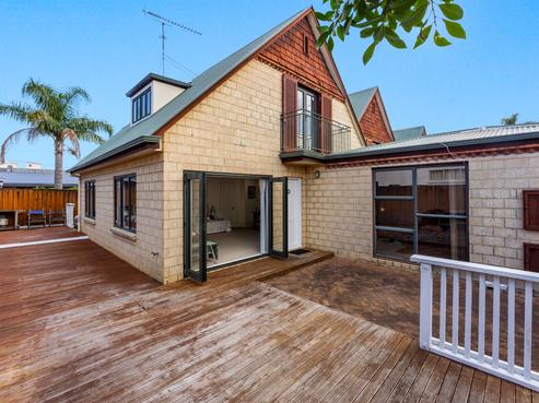 1/52 Taharoto Road, Takapuna