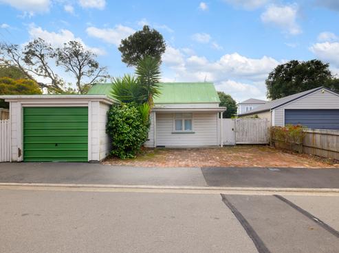10 Donald Place, Saint Albans