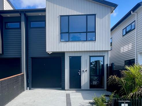 8 Kauka Road, Wainui