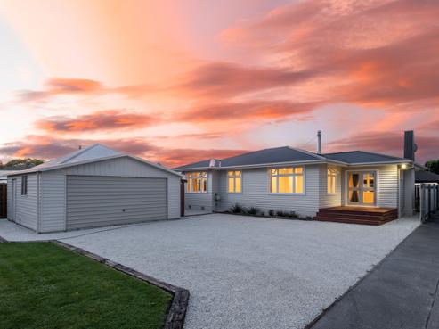 12 Linton Street, Mayfield