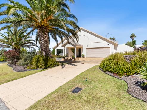 5 Alec Craig Way, Gulf Harbour