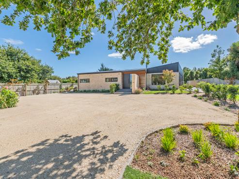 12 Stott Drive, Darfield