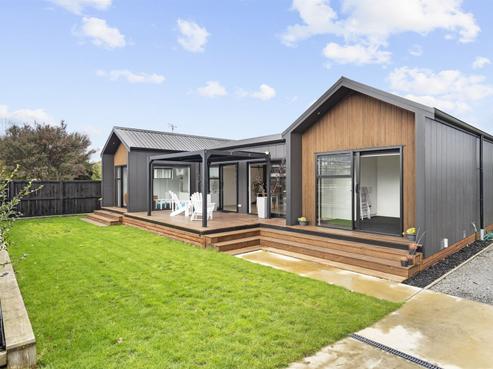 24A Thompson Street, Leamington