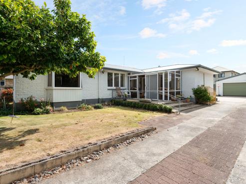 45 Bruce Avenue, Glenview