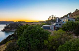 29 Rothschild Terrace, Waiheke Island