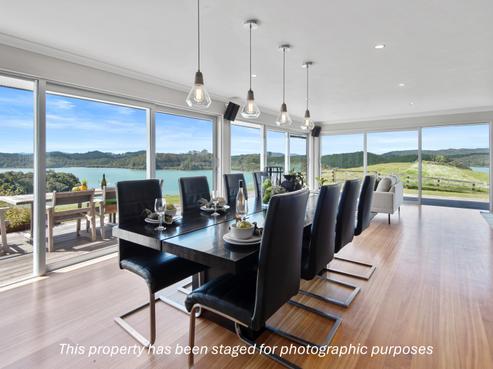 9 Whangaruru Wharf Road, Oakura Coast