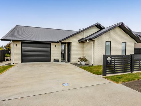 21 Erin Street, Hawera