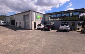 Office/Warehouse mixed use