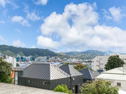 14/4 Claremont Grove, Mount Victoria