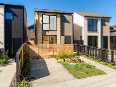 10 Papai Lane, Massey