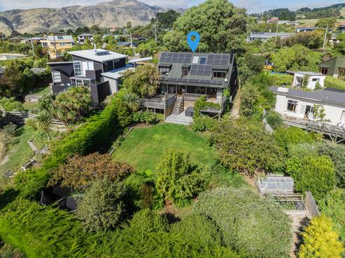 2 Ranui Crescent, Diamond Harbour