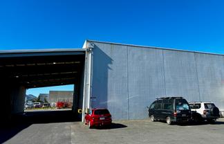 Expansive Warehousing - Premise 2