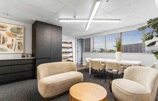 WORK, STAY, FLY - OFFICE AND ACCOMMODATION
