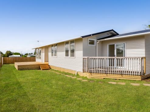 104 Orlando Street, Stratford