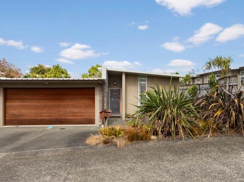 15 Merlot Lane, Pukekohe