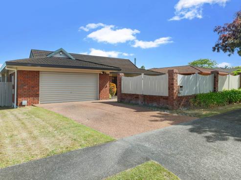 108 Mirrabooka Avenue, Botany Downs