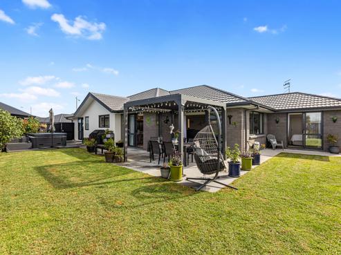 25 Kaiora Drive, Papamoa