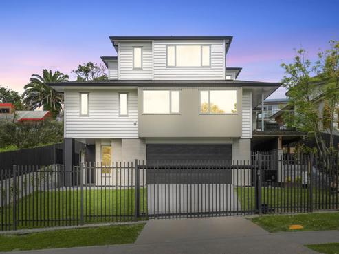 8 Colonel Barton Glade, Saint Johns