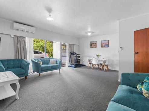 6/4 Shaw Street, Sandringham