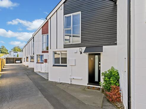 5/69 Thackeray Place, Waltham