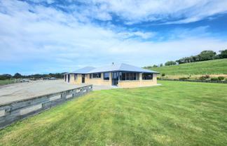 3/102 Beach Road, Awamoa