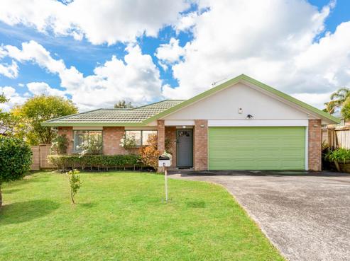 4 Arlose Place, Massey