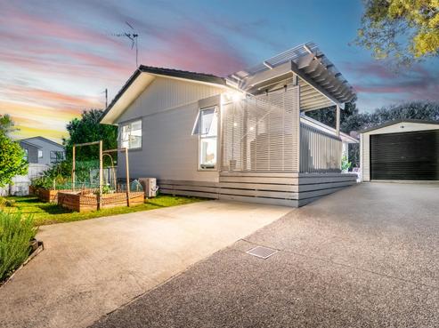 2 Katrina Place, Massey