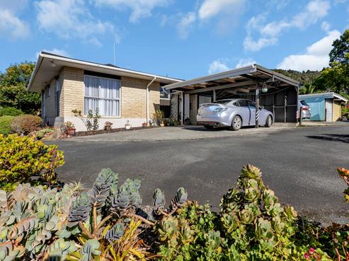 356A Western Hills Drive, Avenues