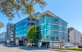 City Fringe Commercial Office Space with Carparking!