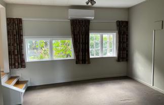 23 Totara Street, Eastbourne