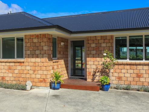 231 Tony Avenue, Thames
