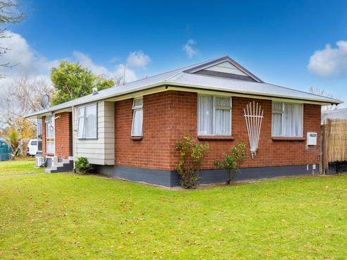 16 Rosser Street, Huntly