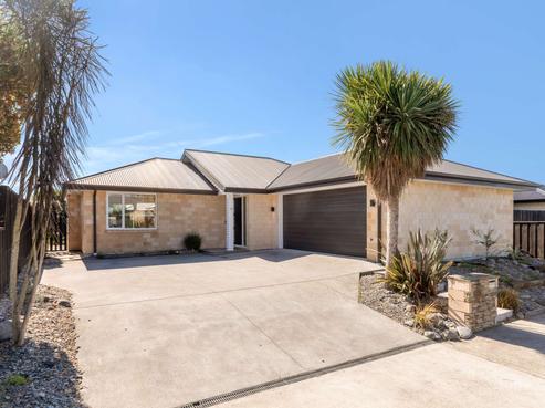 14 Waimarie Street, Pegasus