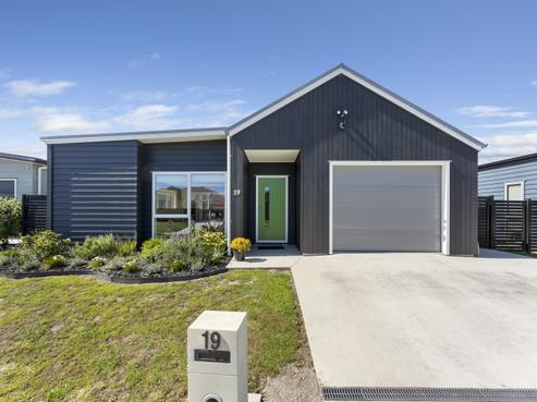 19 Enereta Road, Otaki